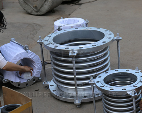 內(nèi)壓式波紋<a href=http://www.pnbfbz.com target=_blank class=infotextkey>補(bǔ)償器</a>的安裝