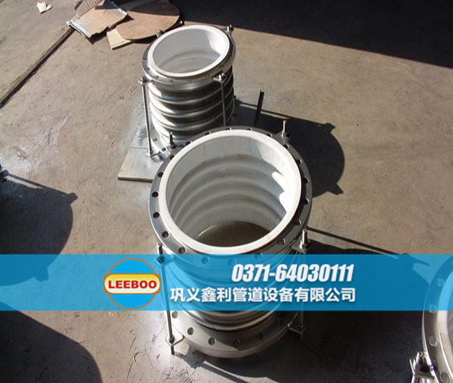 襯四氟不銹鋼<a href=http://www.pnbfbz.com target=_blank class=infotextkey>補償器</a>